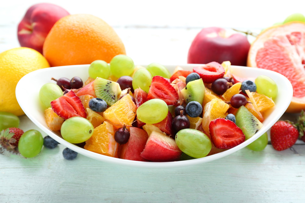 Healthy fruit salad फलों का सेवन