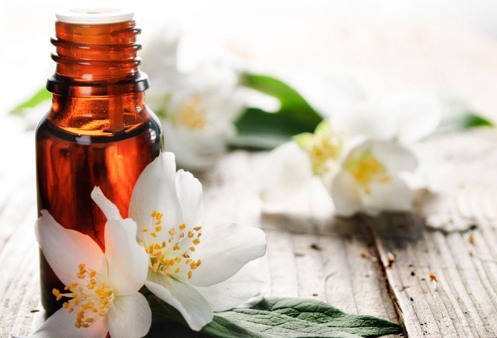 jasmine flower oil benefits