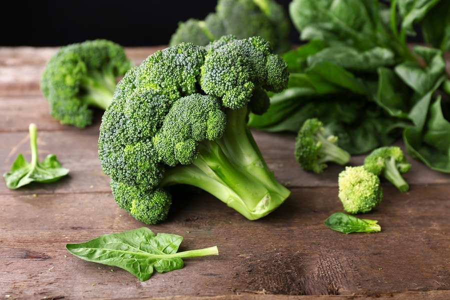 Benefits of Broccoli in Hindi